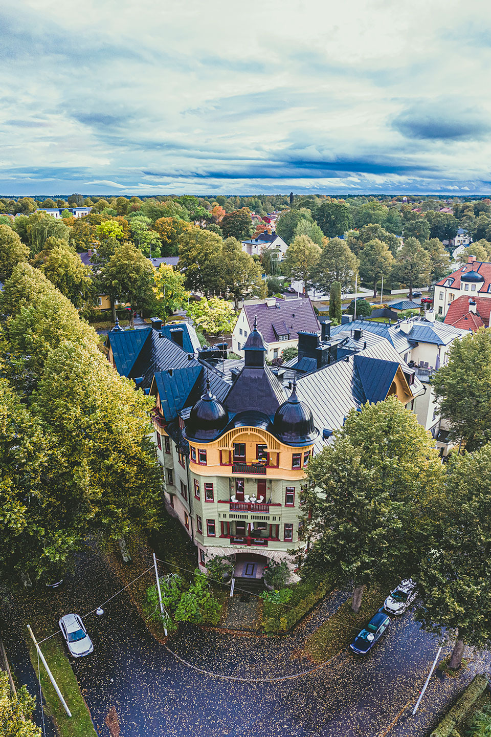 Bild tagen ovanifrån byggnaden "Stora P".